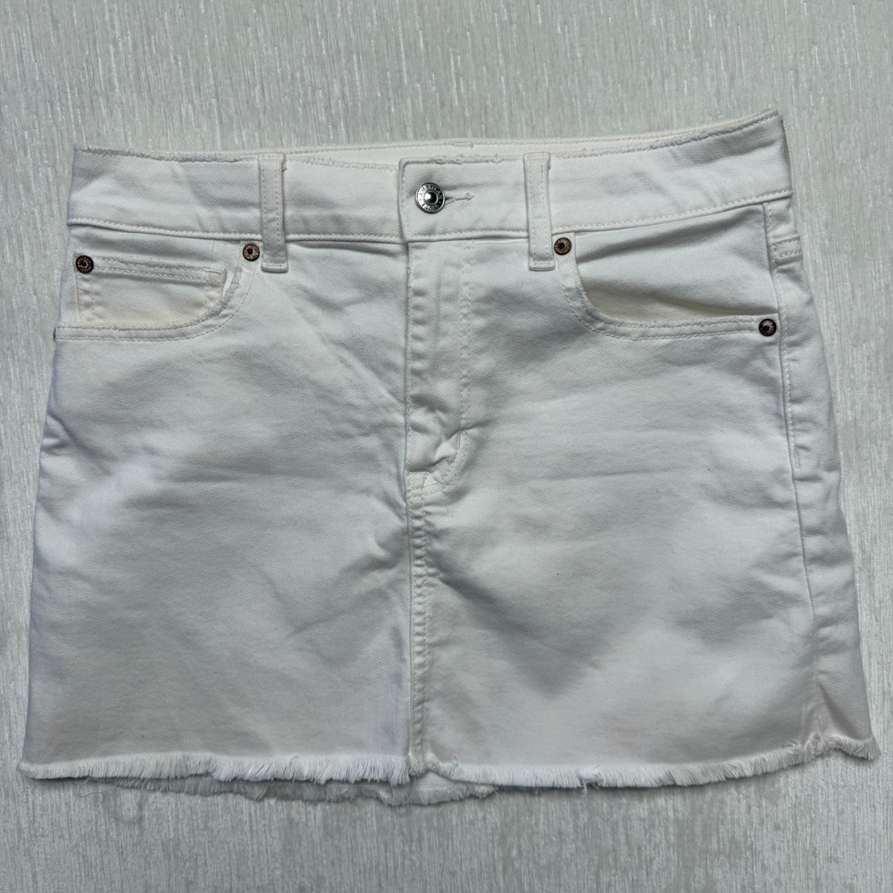 American Eagle Outfitters High Rise Mini Skirt Womens 6 White Stretch Frayed Hem